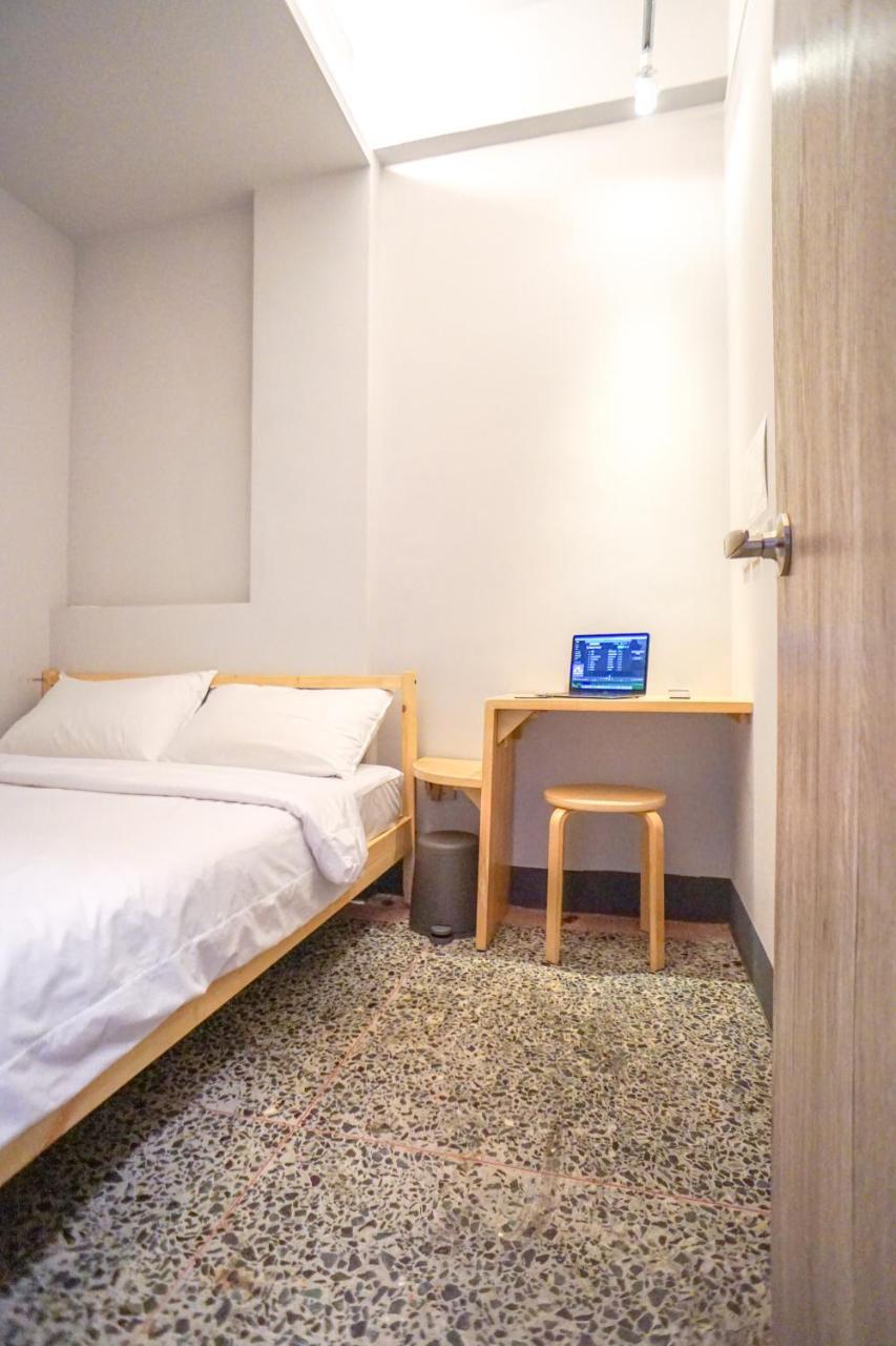 World Inn 窩二樓小客棧民宿 Hualien City Exterior photo